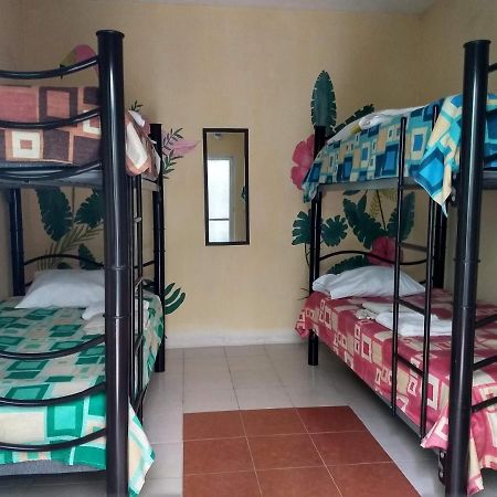 Hostel Aabilo'Ob Прогресо Екстериор снимка